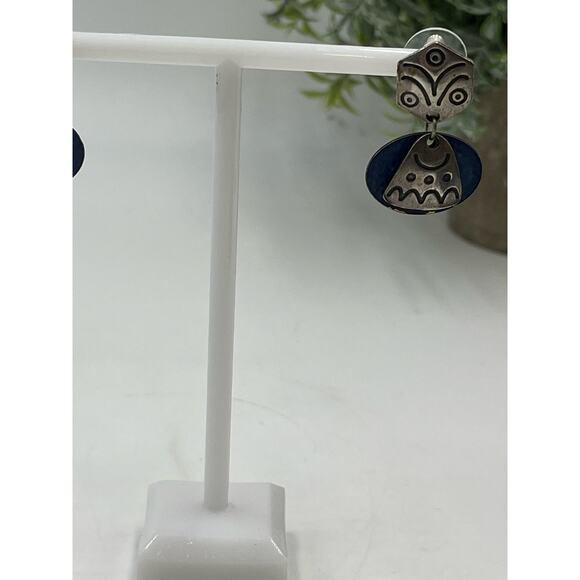 NP Newpro Vintage Mixed Metals Silver Pewter and Blue Enamel Dangle Earrings - Picture 5 of 15